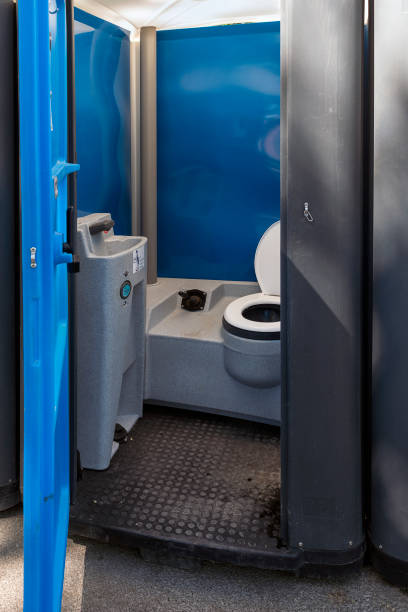 Best Event porta potty rental  in Altamont, IL